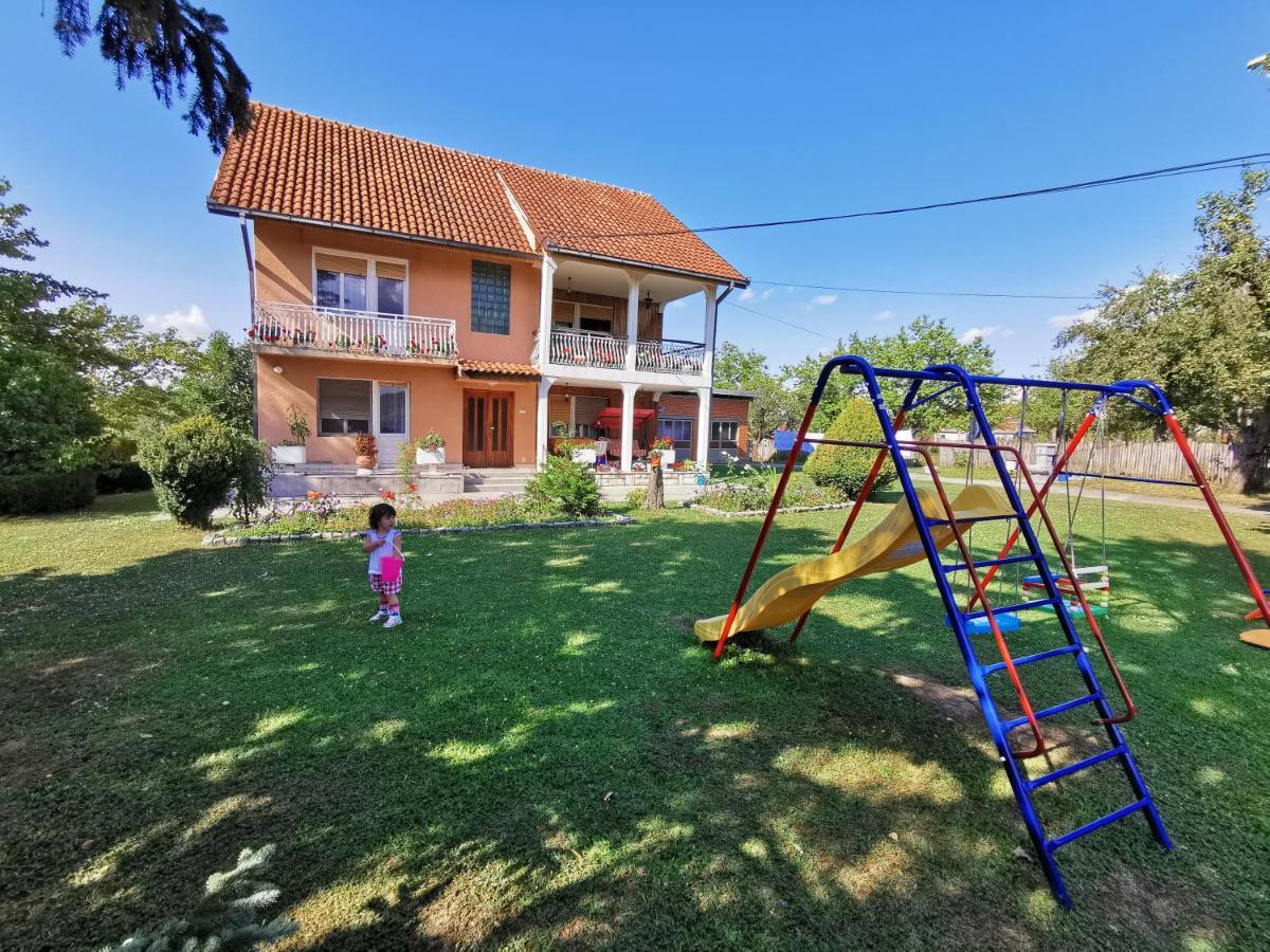 Apartments Domacinstvo Nikolic Valjevo Exteriér fotografie