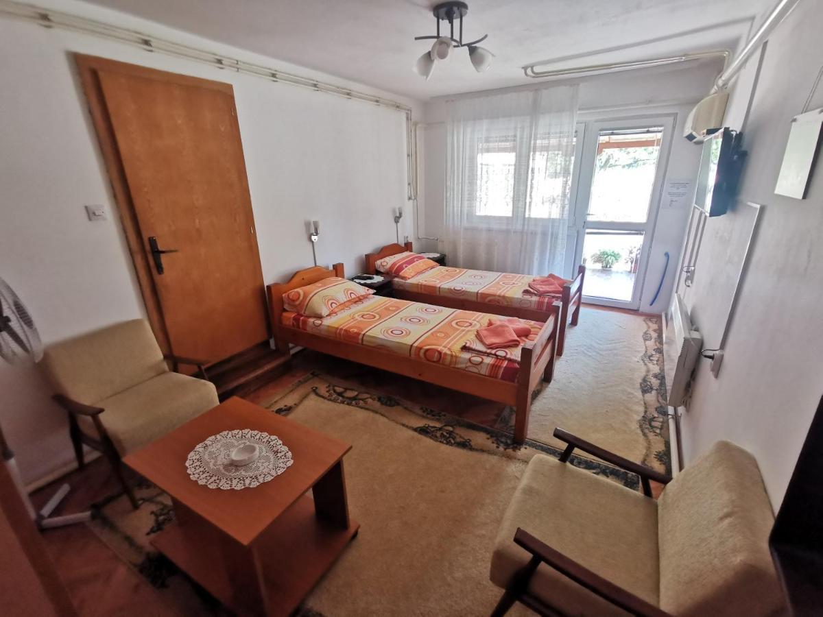 Apartments Domacinstvo Nikolic Valjevo Exteriér fotografie