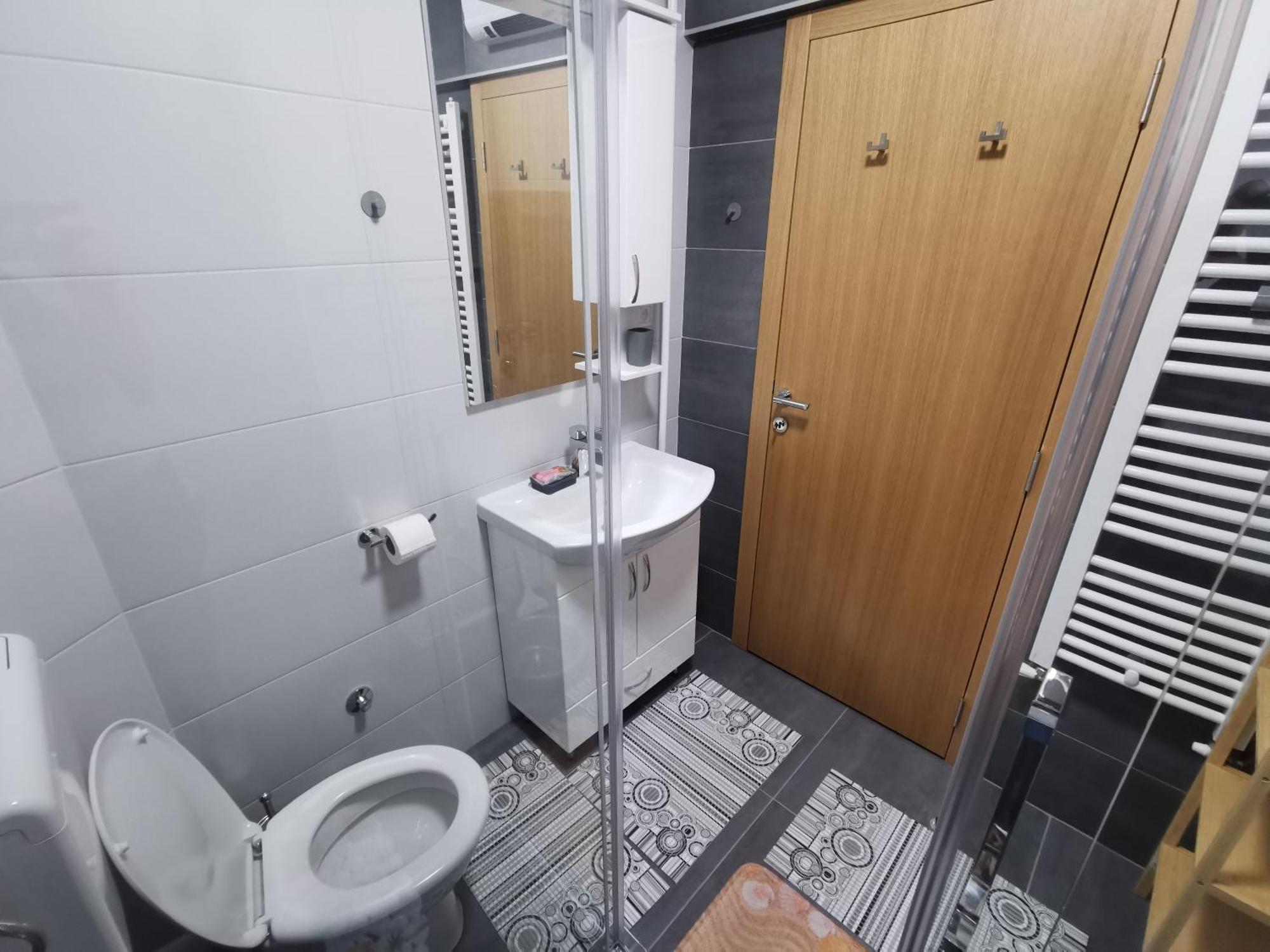 Apartments Domacinstvo Nikolic Valjevo Exteriér fotografie